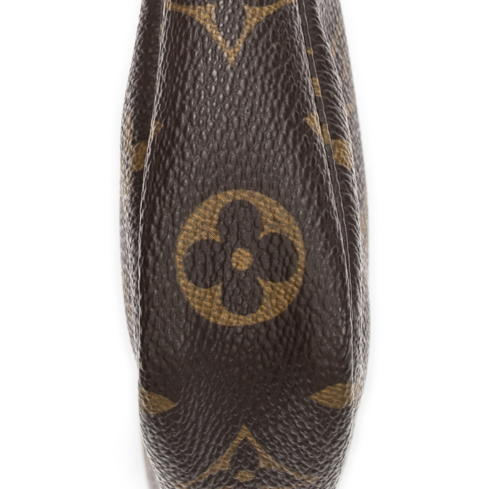 Louis Vuitton Accessory Pouch - Picture 7 of 10